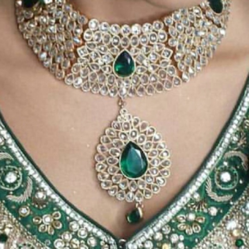 Indian Kundan stone jewelry set